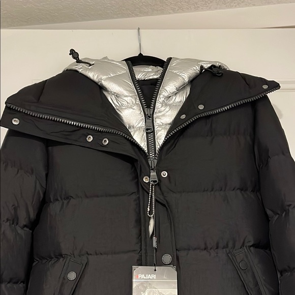 Pajar NWT Channel quilted puffer jacket with a hooded bib and duck down fill XS. - Picture 8 of 16